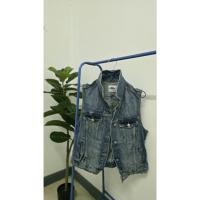 ราคา เสื้อกั๊กยีนส์ OLD NAVY มือสอง (41609319529)