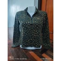 ราคา มือสอง เสื้อคอปีน แขนยาว ลายแม่เสือสาวLeopard ซิปหน้ารูดลงได้ถึงกลางอก อก34-36ใส่สวย (43367911177)