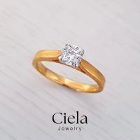 ราคา : แหวนเพชรเม็ดเดี่ยว 0.3 กะรัต พร้อมตัวเรือนเงิน 92.5% รุ่น Classic Cathedral (28904738224)