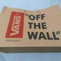 ราคา Paperbag Vans Off The Wall Original Shoe Bag กระดาษห่อเสื้อผ้าของขวัญสําหรับผู้หญิงและผู้ชายวันเกิด (41871338018)