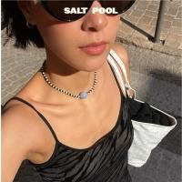ราคา SALT POOL Blue Cheese Necklace สร้อยคอหินฮาวไลท์สีครีมสลับดำ พร้อมจี้สีฟ้าอ่อน (46703361833)
