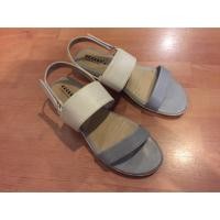 ราคา รองเท้าแฟชั่น สีเทา ไซส์ 38 (444936702)