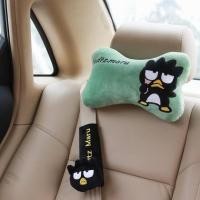 ราคา พร้อมส่ง{ไลฟ์ลด100฿} Bad Badtz Maru Car Pillow หมอนรองคอ ติดเบาะรถยนต์ และปลอกหุ้มเข็มขัดนิรภัย (7344814004)