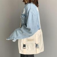 ราคา LGShoes มาแรง กระเป๋าสะพายข้างแฟชั่น สายปรับระดับได้ ดีไซน์ดี ใช้ได้ทั้งหญิงและชาย วัสดุอย่างดีทนทาน ใส่ของได้เยอะ ราคาถ (25638010959)