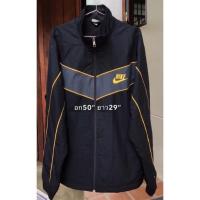 ราคา เสื้อมือสอง เสื้อกันหนาว กันลม กันแดด Nike✅ (19965264457)