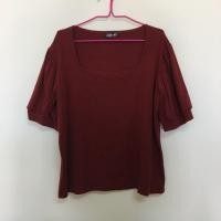 ราคา เสื้อยืดคอเหลี่ยมสีส้มอิฐ (5536811171)