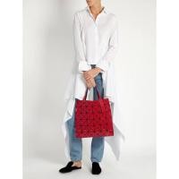 ราคา พร้อมส่ง กระเป๋ามือสอง ISSEY MIYAKE BAO BAO Lucent series cool 10x10 red shopping bags (21181701743)