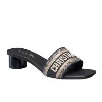 ราคา DIOR ดิออร์ แฟชั่น รองเท้าแตะเย็น โลโก้แบรนด์คลาสสิก sandal รองเท้าแตะ พร้อมอุปกรณ์ครบครัน ของแท้ 100% (41319002554)