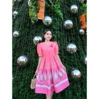 ราคา เดรสสีชมพู ลายไทย ชุดลายไทย เดรสสั้น เดรสทรงสวย ชุดสวย ชุดน่ารัก ชุดงานป้าย พร้อมส่ง (9726606028)