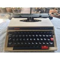 ราคา พิมพ์ดีด BROTHER deluxe 662TR (26723391312)