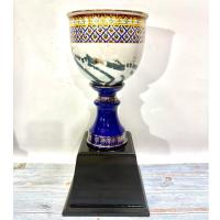 ราคา จิตต์ติมา เบญจรงค์ ถ้วยรางวัลเซรามิคลายหินอ่อน เบญจรงค์ ฐานคางหมูดำ (สินค้า OTOP จังหวัดสมุทรสาคร) (40706513005)