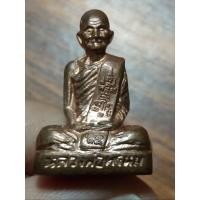 ราคา รูปหล่อปั้มหลวงพ่อพรหมรุ่นก้นระฆัง100ปี2553 (11047834702)