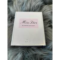 ราคา (สินค้าพร้อมส่ง ) Miss Dior Blooming Bouquet Gift Set (2 Items In Set) (ใหม่ มือ1) (26813501951)