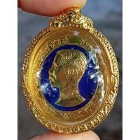 ราคา เหรียญรัชกาลที่ 5 ทรงยินดี ที่ระลึกสร้างโรงพยาบาลพานทอง จ. ชลบุรี ปี 2535 พิมพ์ใหญ่ เนื้อกะไหล่ทองลงยาสีน้ำเงิน (5845971760)
