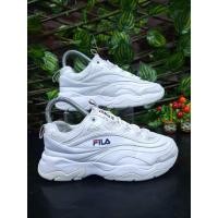 ราคา รองเท้าผ้าใบ fila ray มือสอง ของเเท้ (7646926185)