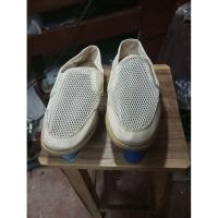 ราคา รองเท้าผ้าใบมือสองสีขาว (26737863874)