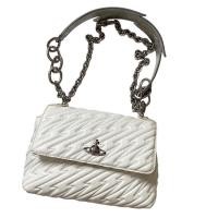 ราคา [กระเป๋าแบรนด์แท้] Vivienne Westwood : Coventry Medium Bag White (25409196984)