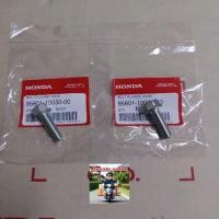 ราคา น็อตยึดโช๊คหลังM10×30(2ตัว)แท้เบิกศูนย์HONDA/ใส่โช๊คหลัง/เวฟ125/2012ปลาวาฬรุ่นเก่า(ขายเป็นคู่)*9 (41161161128)