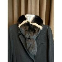ราคา ผ้าพันคอเฟอร์แท้ Fur Fox Two Tone สีสวยหายาก ขนเงาสวยนิ่มหนาฟู สภาพใหม่สมบูรณ์ มีกิ๊บสำหรับติด 1 ตัว (19784498880)