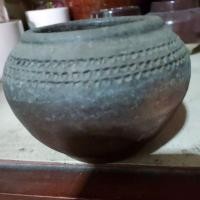 ราคา โอ่งใบน้อยใส่ของกระจุกกระจิ๊กหรือตั้งโชว์เป็นของโบราณได้ค่ะมีอายุนานมากกว่า 50 ปีของมาม๊าค่ะ (25256050999)