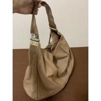 ราคา #Marc by Marc Jacobs shoulder bag แท้ 100% สีนู้ด มือสอง (5754631685)