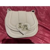 ราคา กระเป๋าสะพายข้างจาก lyn around (23528626444)