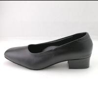 ราคา รองเท้ารับปริญญา bata เบอร์7 (40) ส้นสูง1นิ้ว (5618436456)