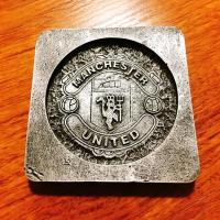 ราคา จานรองแก้ว แฟนพันธุ์แท้สโมสรฟุตบอลแมนเชสเตอร์ยูไนเต็ด (1212720579)