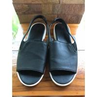 ราคา รองเท้า CHARLES & KEITH (480699857)