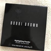 ราคา *ของแท้/พร้อมส่ง* Bobbi brown Highlighting Powder 8g สี pink glow (2087375772)