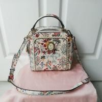 ราคา lyn around กระเป๋ามือสอง (18846612752)