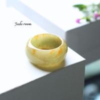 ราคา แหวนหยกพม่าแท้เหลืองน้ำผึ้งอมเขียวเนื้อแก้ว size 56 mm ทรงปลอกมีด (26230004938)