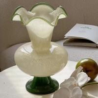 ราคา แจกันแจกันแก้วหยักศกโบราณสีเขียวแจกันจัดดอกไม้ความรู้สึกพรีเมี่ยม (25694169159)