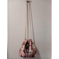 ราคา กระเป๋าทรงขนมจีบหูรูด มือสอง งานแฟชัน สภาพดีค่ะ (42706959495)