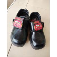 ราคา รองเท้านักเรียนชายสีดำ (4365325865)