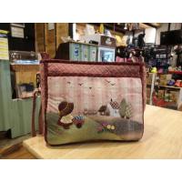 ราคา กระเป๋า​สะพายข้าง ผ้าญี่ปุ่น​ลายน้องซู สีแดงเข้ม ส่งฟรี EMS (7946455404)