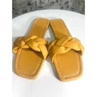 ราคา รองเท้าชายหาดทำจากหนังแท้สีเหลืองมะม่วง/Women's beach sandals made of mango yellow genuine leather (29577147222)