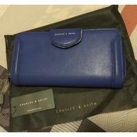 ราคา กระเป๋าตังค์ Charles & Keith แท้ รวมส่ง‼️ (2231075477)