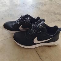 ราคา รองเท้าวิ่งมือสอง ไนกี้ (42269978070)
