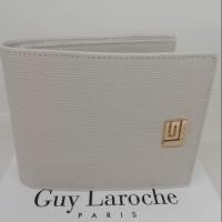 ราคา กระเป๋าสตางค์​ผู้ชายGuy​ Laroche​ สีขาว (7438560071)