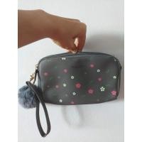 ราคา กระเป๋าสะพายข้าง มือ1 Forever Young (6648814976)