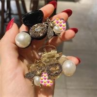 ราคา กิ๊บติดผมทรงบารอกเรโทร เพิ่มลุคหรูหราด้วยคริสตัล Swarovski และหยดน้ำเงินขนาด 10.15 (44224438446)