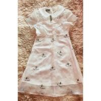 ราคา เดรสสีขาวผ้าแก้วป้ายเวกัส (24875830367)