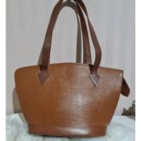 ราคา LV พัดลายไม้ (epi)Louis Vuitton Epi Leather Saint Jacques Shoulder Bag มือสองตู้ญึ่ปุ่นงานสวยน้ำหนักเบาสีน้ำตาล (9671821890)