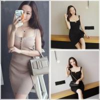 ราคา ชุดเดรสสายเดี่ยว ไหมพรมผ้าร่อง ยืดได้เยอะ ทรงเข้ารูป แต่งกระดุมด้านหน้า (2419399897)