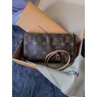 ราคา New Louis Vuitton pochette yr.21 microchip Louis Vuitton ของแท้ 100% (15736899704)