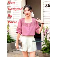 ราคา (ราคาส่ง)-BB20//B9989เสื้อคอเหลี่ยมลูกไม้แขนบอลลูน ผ้าไหมเกาหลี ฟรีไซส์42-46นิ้ว หน้าผ้า46นิ้ว ยาว26นิ้ว ราคา209บาท (25094276463)