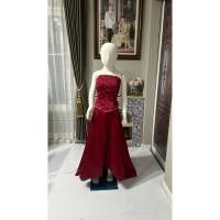 ราคา ชุดราตรีเด็กสีแดงหน้าสั้นหลังยาวปักปล้อง #มือสอง# (24013334114)