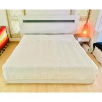 ราคา ผ้านวม (ใช้ปูรองนอนได้) ขนาด 6ฟุต สีขาวครีมปักลายดอกวินเทจ ด้านบนปักลายแบรนด์ Woman Road ยี่ห้อ Woman Road เกาหลีแท้ (27371575497)