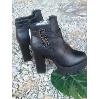 ราคา รองเท้าบูท สีดำเงา รองเท้าแฟชั่นส้นสูง 4 นิ้ว (23089972582)